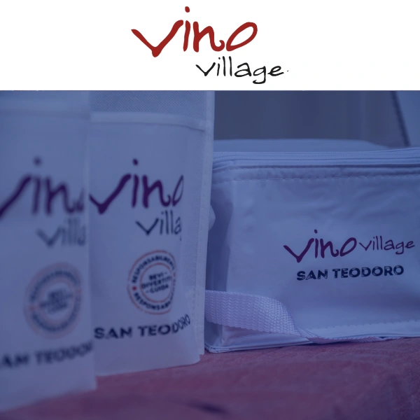 Home Una Scuola Sarda Vino-Village-San-Teodoro-Cover